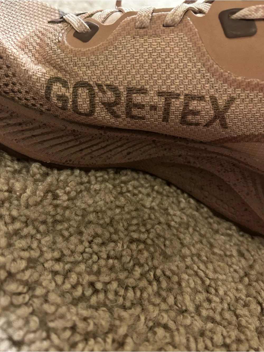 Nike Pegasus Trail 2 Gore-Tex Shoes Desert Dust Mauve Women’s Size 7.5